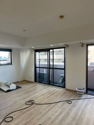 【居間・リビング】 | ハイネスロワイヤル