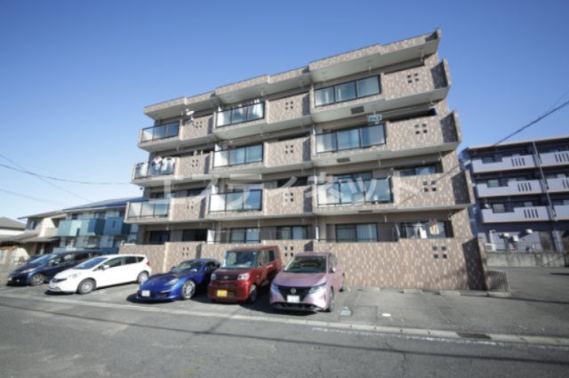 リブインサカイⅢ