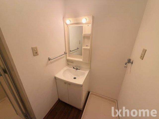 メゾンエルアンドケイの洗面所