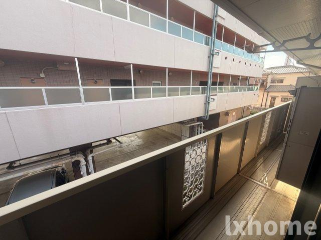 メゾンエルアンドケイの展望