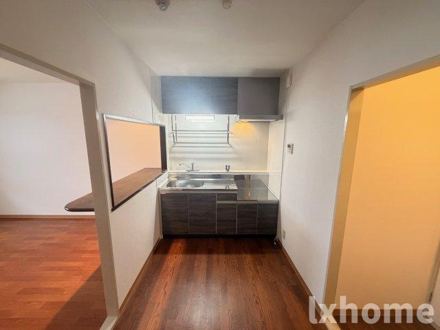 メゾンエルアンドケイの居間・リビング