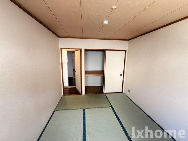 メゾンエルアンドケイの和室