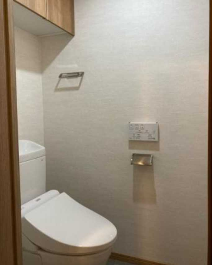 レジディア世田谷若林　駅近　オートロック　角部屋のトイレ