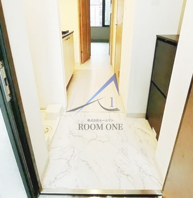 ＬＡＵＲＥＬ　ＴＯＧＯＳＨＩの玄関|玄関です。