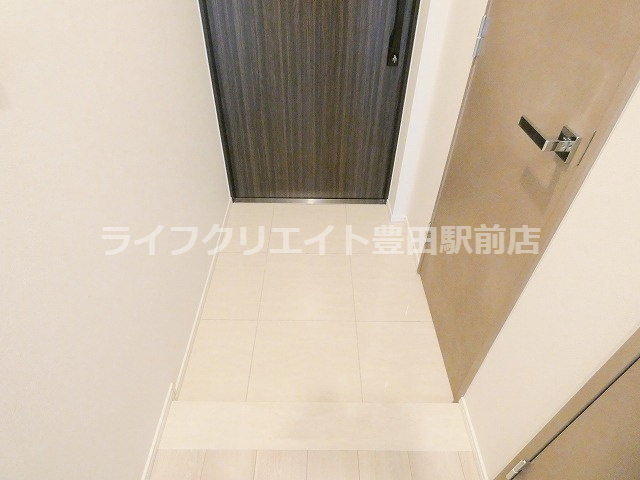 ファミルート八王子の玄関