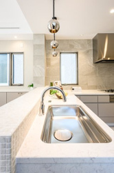 【キッチン】 | ご自宅から現地まで、当社スタッフがお車にて、「お迎え・お送り」をしております。ぜひお気軽にお問い合わせくださいませ♪