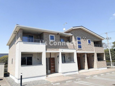 【外観】 | カーサピアッツァⅠ | ２０１５年築のアパートです。