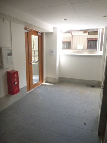 リブリ・ベレッツァのエントランス|リブリ・ベレッツァ　エントランス内(^^)/