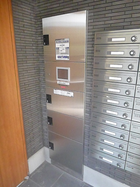 リブリ・ベレッツァのその他共用部分|リブリ・ベレッツァ　宅配ボックス(^^)/