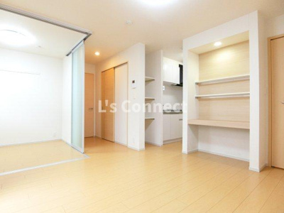 【居間・リビング】 | カーサピアッツァⅢ | ９．１帖のＬＤＫ。