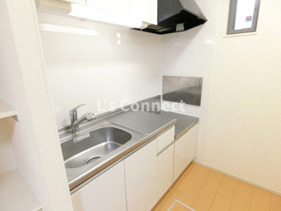 【キッチン】 | カーサピアッツァⅢ | ２口ガスコンロ設置可能なキッチンです。