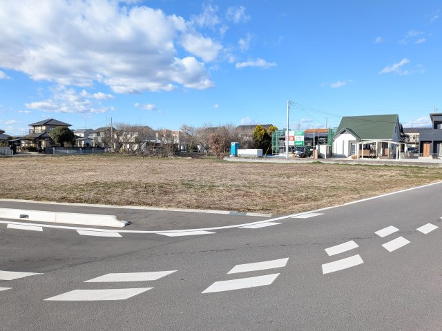 茨城町前田第6　全14区画　分譲宅地　建築条件なしの前面道路含む現地写真