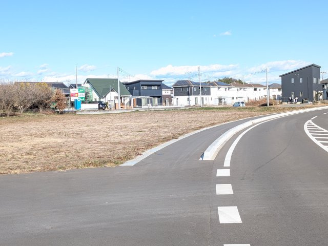 茨城町前田第6　全14区画　分譲宅地　建築条件なしの前面道路含む現地写真