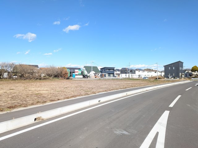 茨城町前田第6　全14区画　分譲宅地　建築条件なしの前面道路含む現地写真