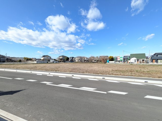 茨城町前田第6　全14区画　分譲宅地　建築条件なしの前面道路含む現地写真