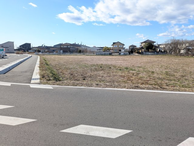 茨城町前田第6　全14区画　分譲宅地　建築条件なしの前面道路含む現地写真