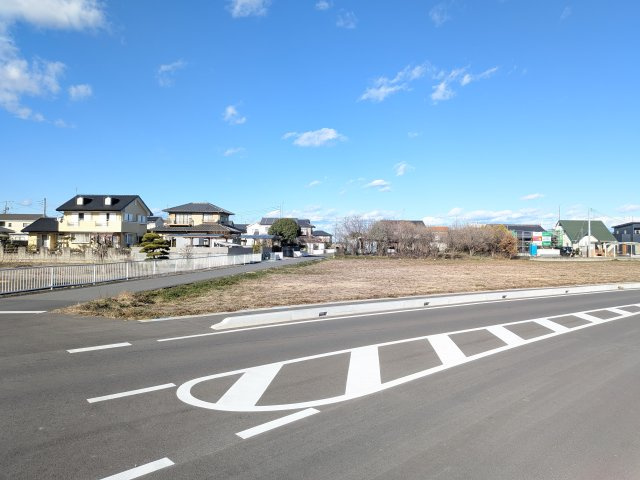 茨城町前田第6　全14区画　分譲宅地　建築条件なしの前面道路含む現地写真