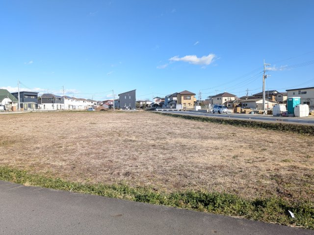 茨城町前田第6　全14区画　分譲宅地　建築条件なしの前面道路含む現地写真