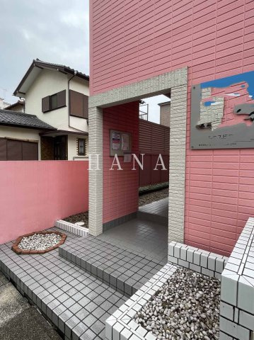 ソレムニス行徳のエントランス