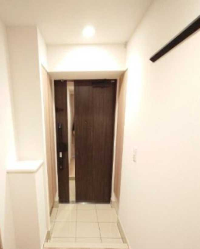 リテラス三軒茶屋　ペット相談可　敷金0礼金0　オートロックの玄関