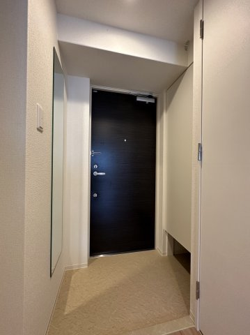 セレニテ放出リアンの玄関