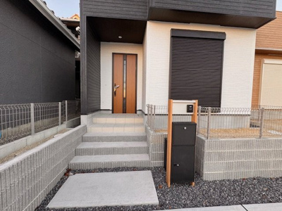 【玄関】 | FIRST　TOWN尾張旭市第1城山町城山全2棟【仲介手数料無料　城山小　旭中】 | 本日ご案内可能です！