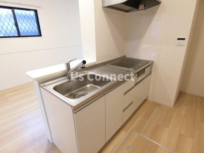 【キッチン】 | ノアーズアークⅡ | ２口ＩＨとラジエントヒーターの３口システムキッチン。