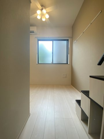 【バルコニー】 | シャンペル三園 | 別号室イメージの為、現状を優先致します。