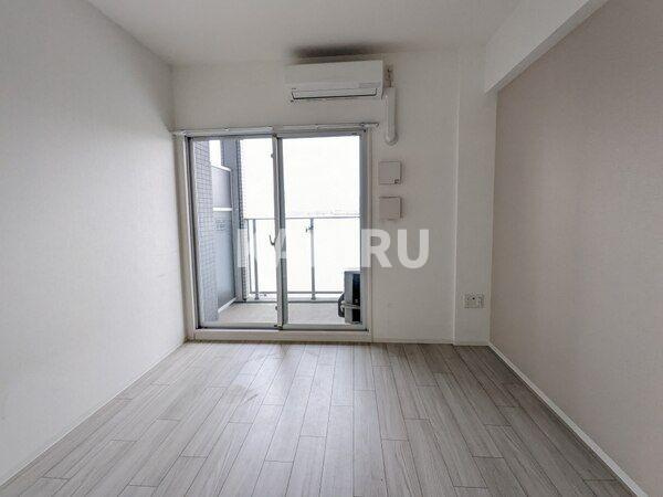 レジュールアッシュOSAKA新深江の洋室