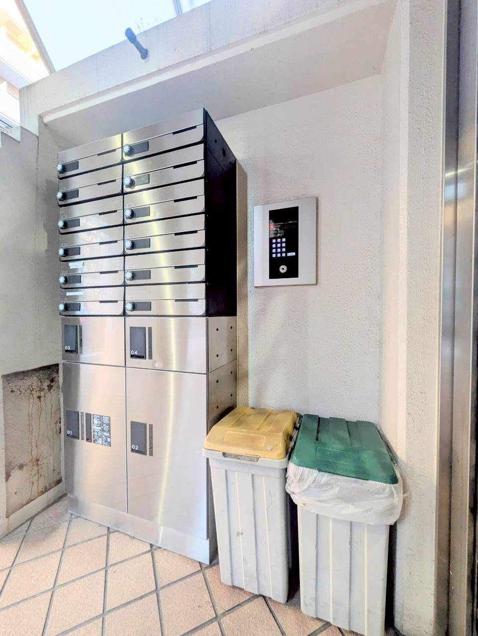 横浜コスタセイスのロビー