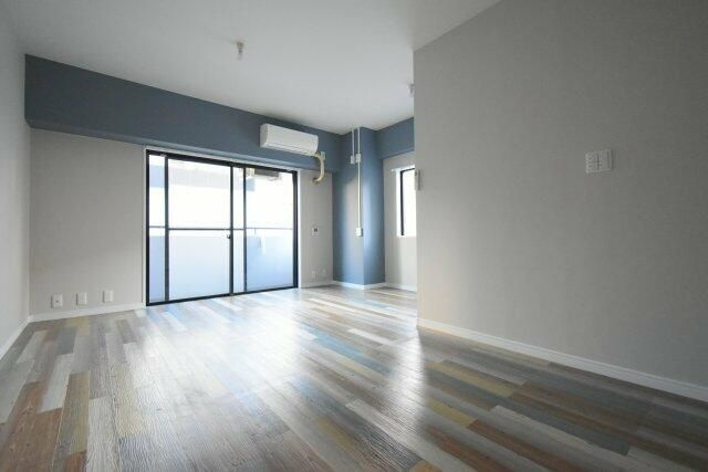 フレーヴァー伊勢佐木の内装