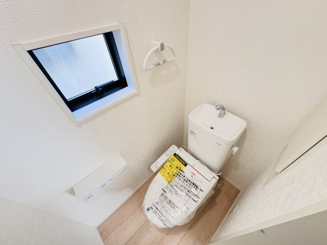 柏市布施新町４丁目新築戸建（布施新町第３）のトイレ|温水洗浄暖房便座つきトイレ