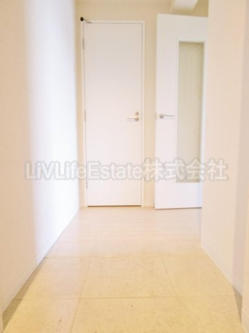 国分寺市本多５丁目の賃貸マンションの玄関