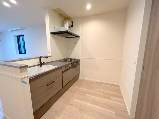 エルズプラス高円寺南のトイレ|温水洗浄便座付きタンクレストイレ