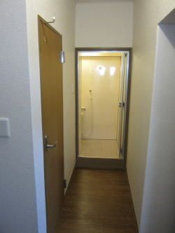 セントラルビルの玄関