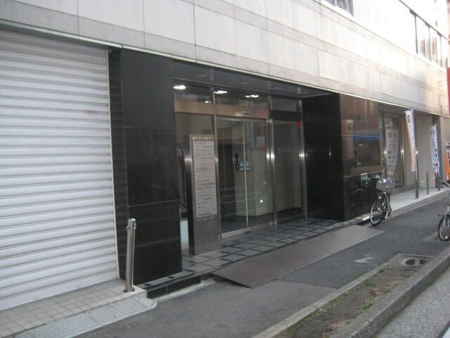 セントラルビルのエントランス