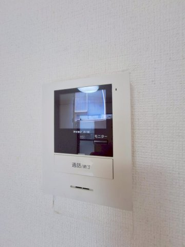 ピアー中野のセキュリティ|来客者が一目で分かるカラーモニターホン
