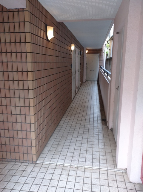 ピアー中野のその他共用部分|１階の共用廊下
