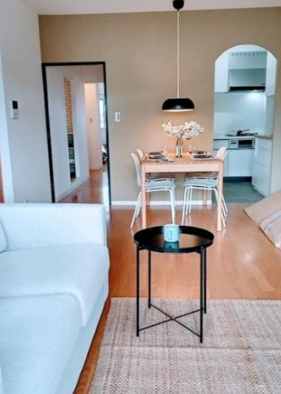 【中古マンション】かわつるグリーンタウン新鶴の居間・リビング|ゆったりとしたリビングです