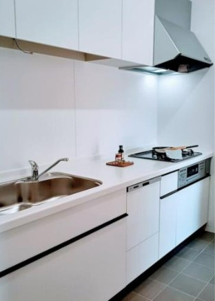 【中古マンション】かわつるグリーンタウン新鶴のキッチン|使いやすいキッチンです