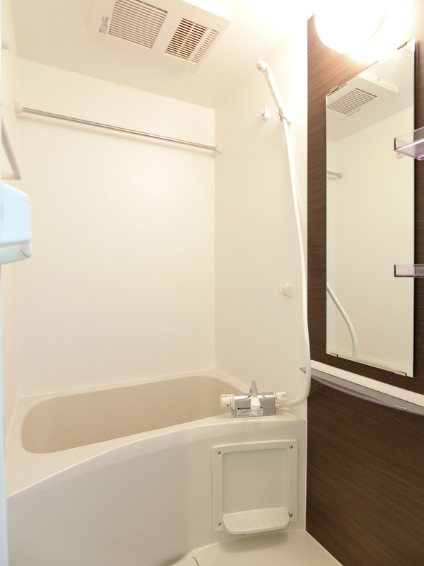 リブリ・岸辺・OSAKAの浴室