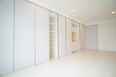 リブリ・シャルムのその他