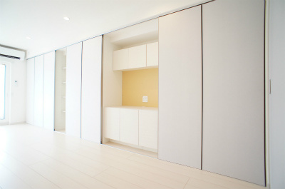 リブリ・シャルムのその他