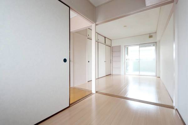 ビレッジハウス葛ノ葉3号棟の居間・リビング|ビレッジハウスの同一物件・同一タイプの間取りの写真です