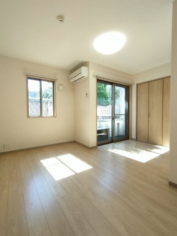 ラフィネY新河岸の居間・リビング