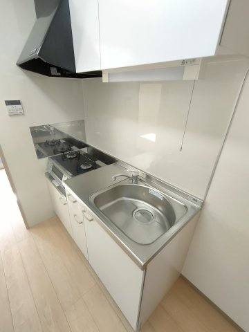ラフィネY新河岸のキッチン