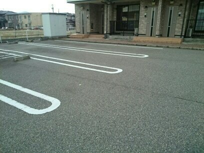 プロスペラーレの駐車場