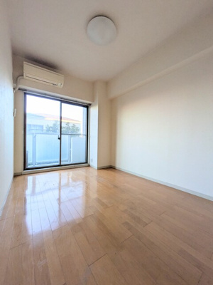 洋室部分♪　※清掃前、参考写真