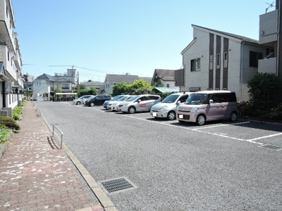 敷地内駐車場（要空確認）