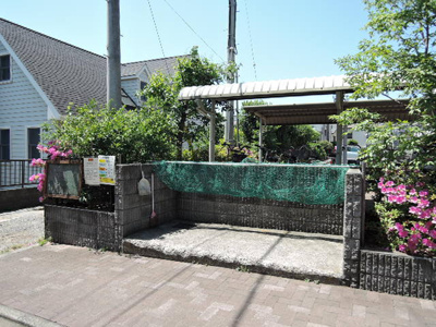 敷地内ゴミ置場